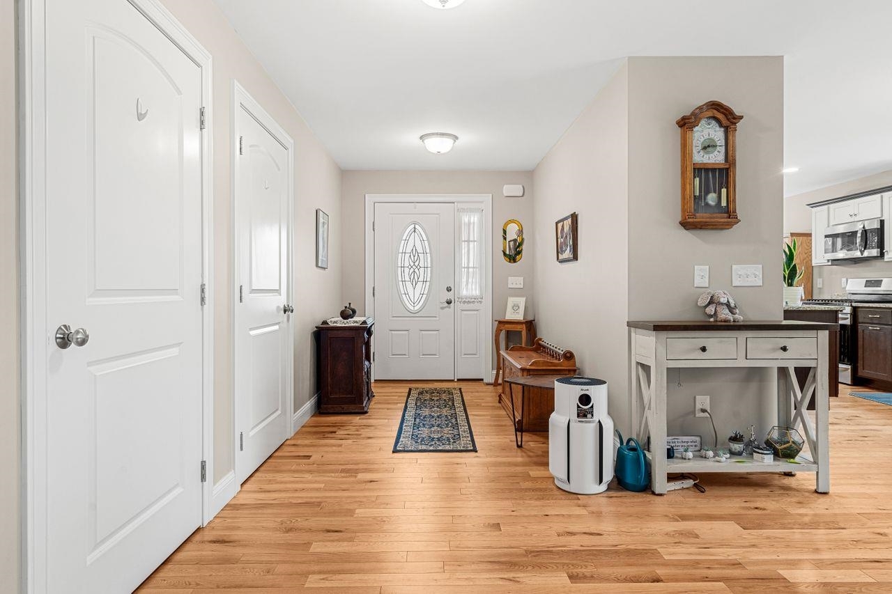 Property Photo: 8 Strawberry Lane NH 03106