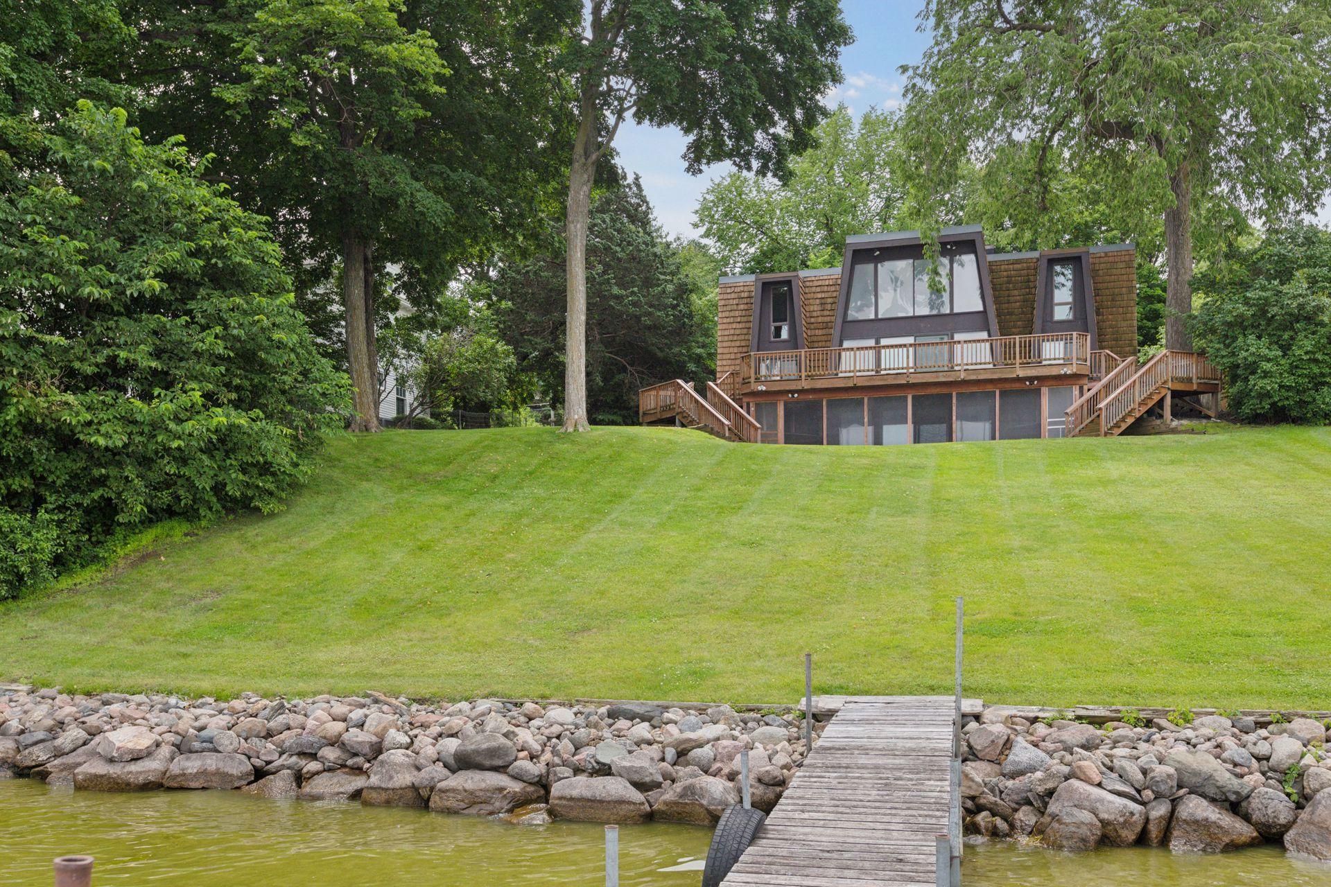 Property Photo:  3150 Northview Road  MN 55391 
