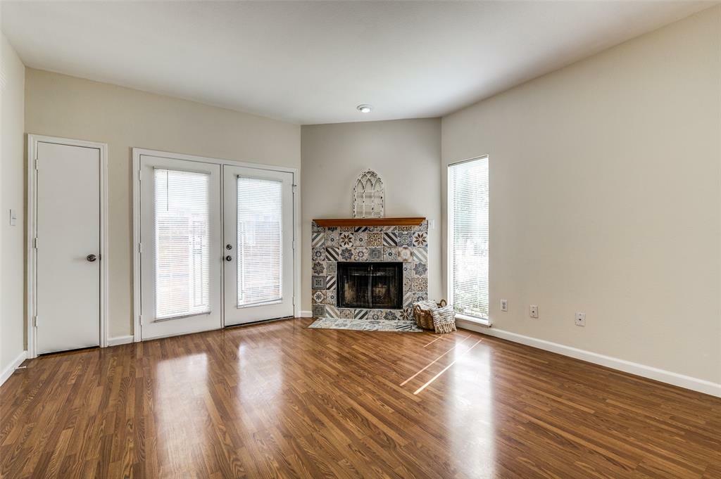Property Photo: 3129 Sondra Drive 104 TX 76107