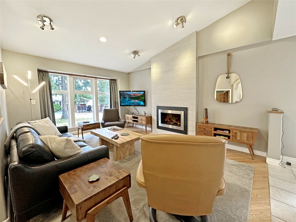 Property Photo: 117 Deerview Crescent BC V0X 1W0