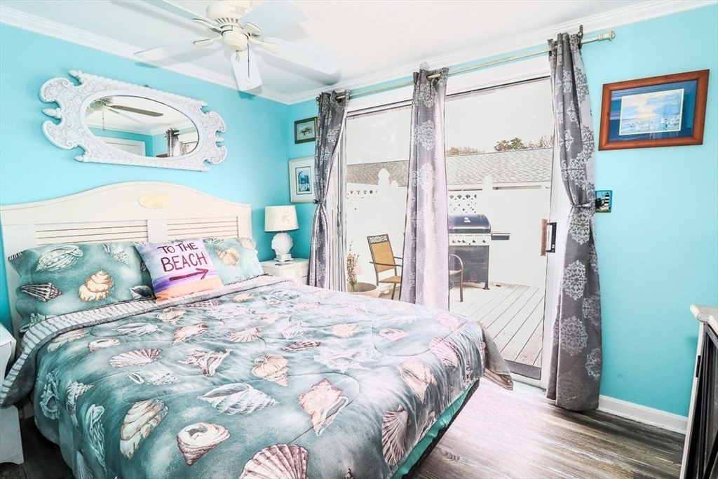 Property Photo:  433 Lower County Rd 25  MA 02639 