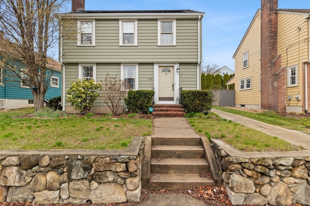 Property Photo: 409 Eaton St RI 02908