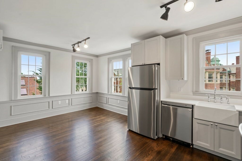 Property Photo: 9 Dana St 1 MA 02138
