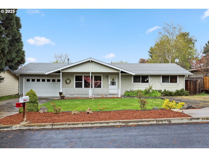 3509 Crest Ct E  The Dalles OR 97058 photo