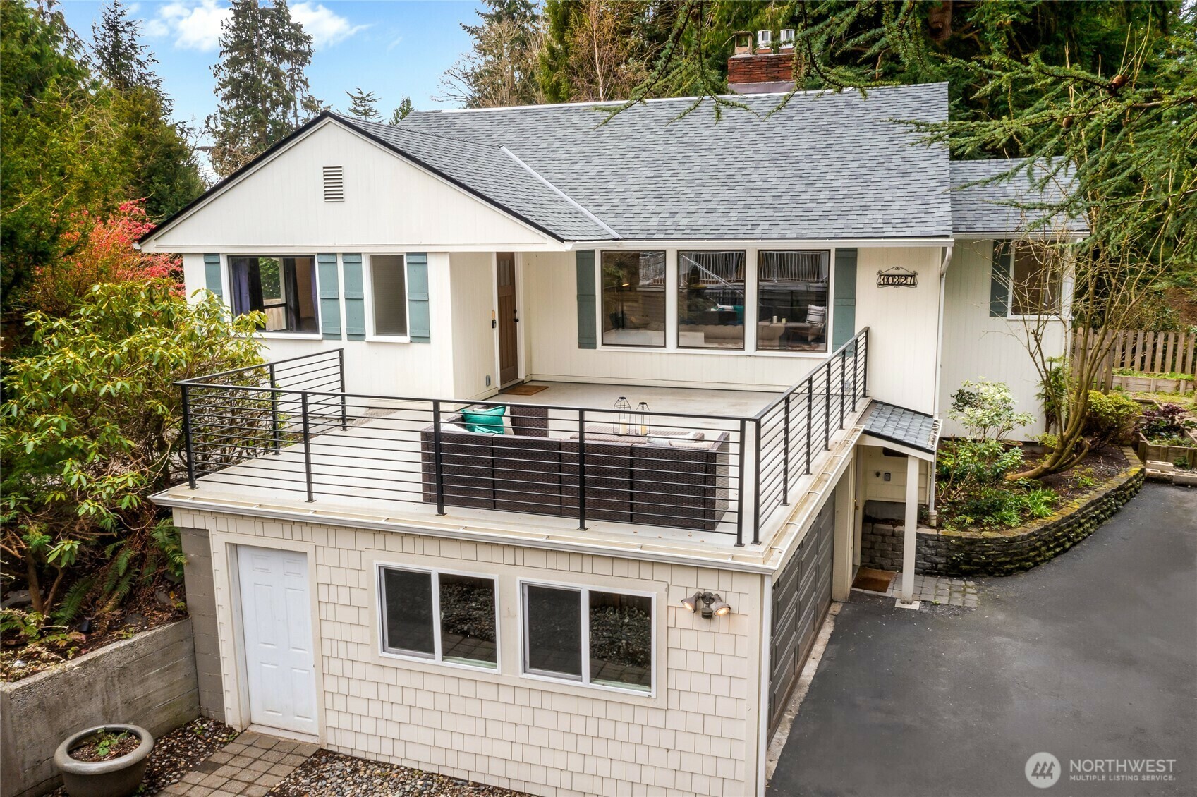 Property Photo: 10327 14th Avenue NW WA 98177