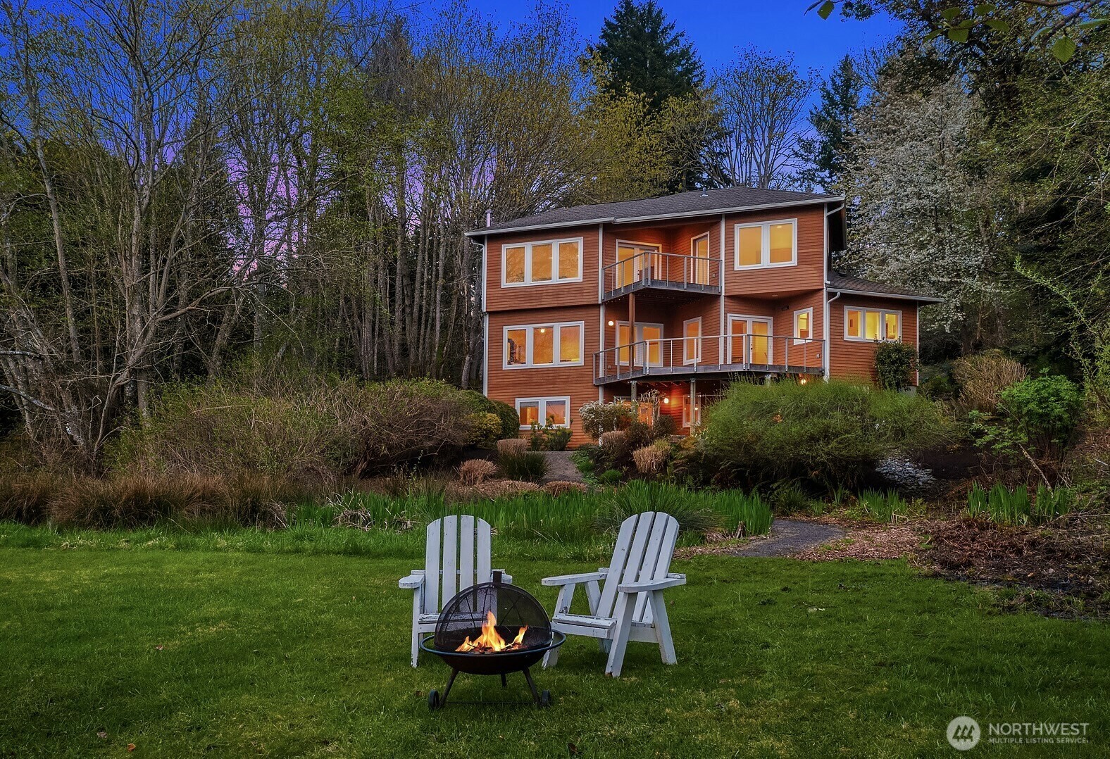 23611  77th Avenue SW  Vashon WA 98070 photo