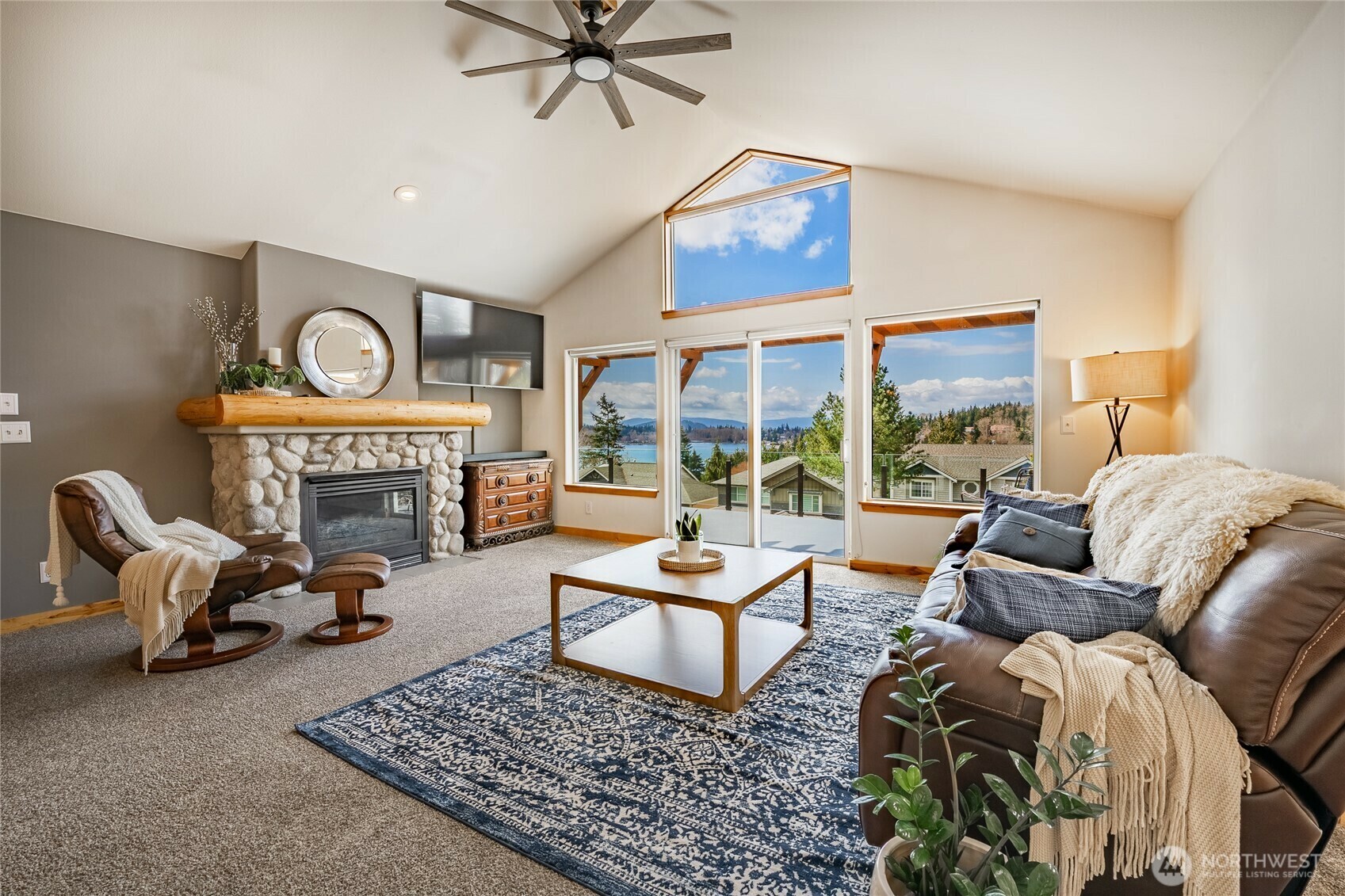 Property Photo: 2932 Huntington Street WA 98226