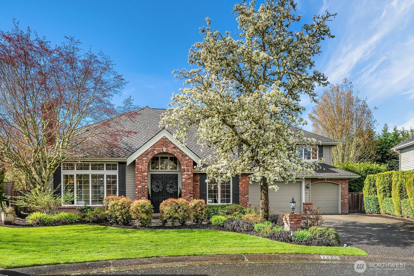 Property Photo: 2275 270th Court SE WA 98075