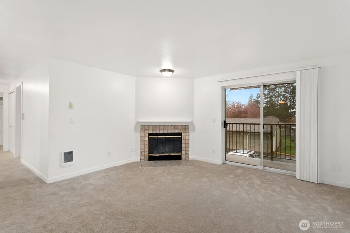 Property Photo:  28300  18th Avenue S Y202  WA 98003 
