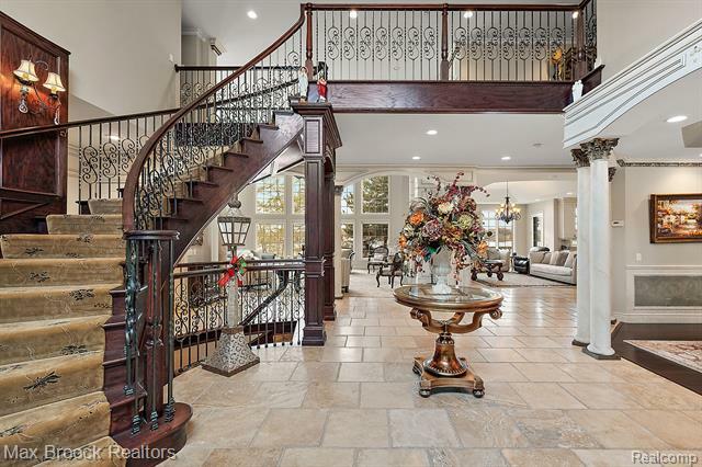 Property Photo: 8439 Arlis Street MI 48382