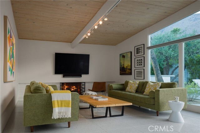 Property Photo:  823 N Fair Circle  CA 92262 