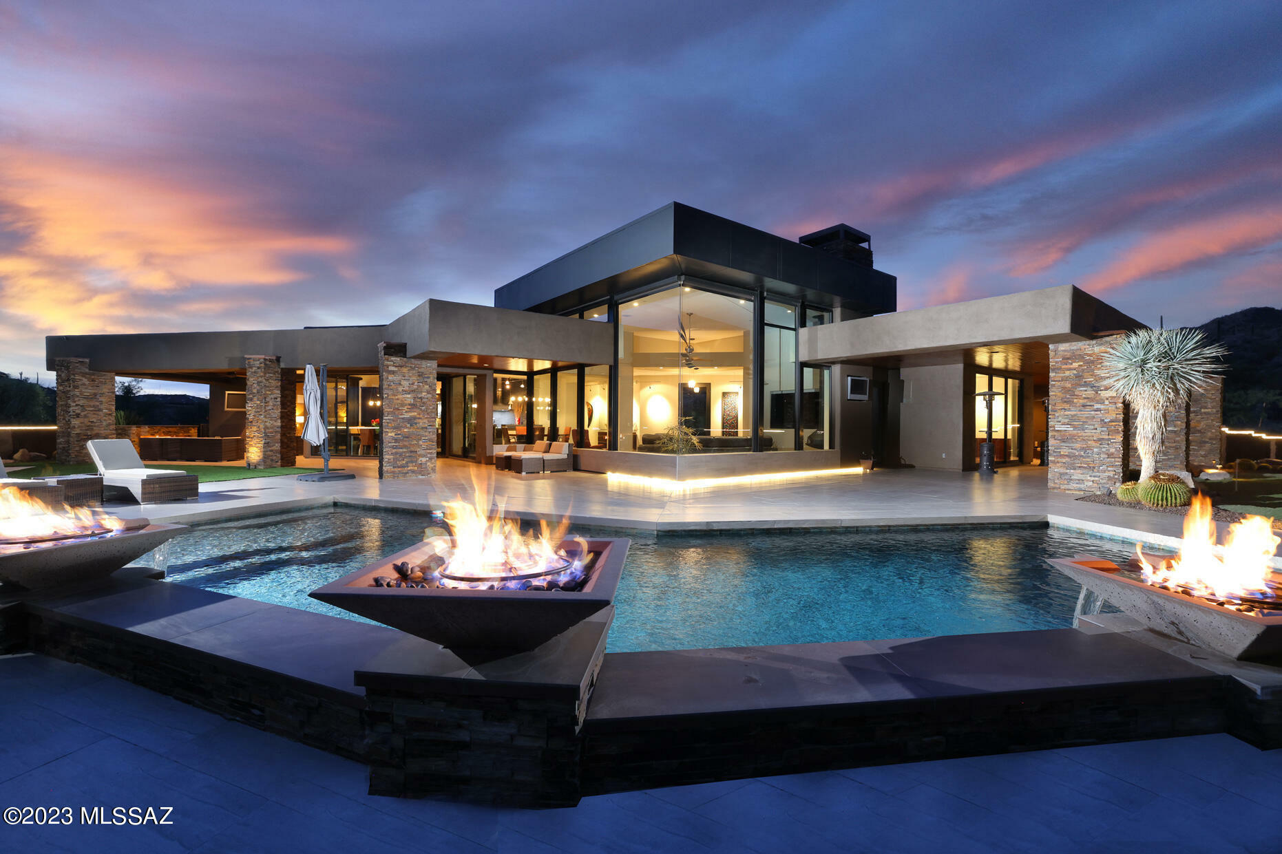 Property Photo: 1091 W Tortolita Mountain Circle AZ 85755