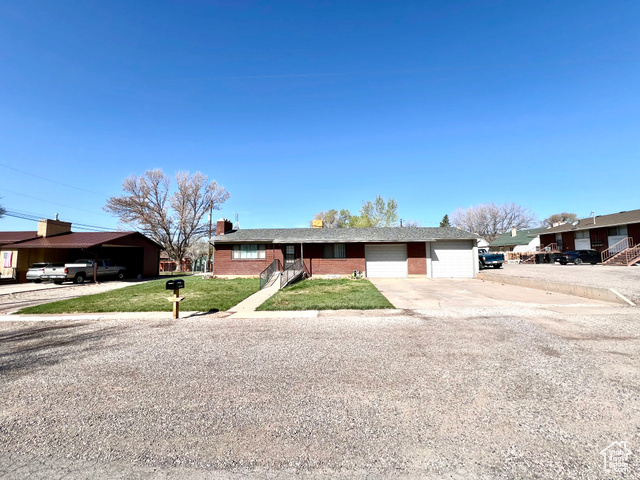 Property Photo: 40 S 400 E UT 84701