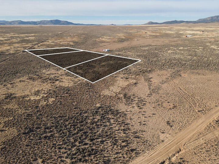 Property Photo:  E-1700-0007-0002-02  UT 84714 