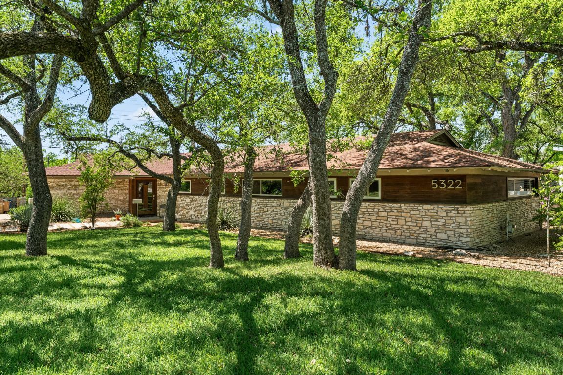 Property Photo: 5322 Western Hills Drive TX 78731