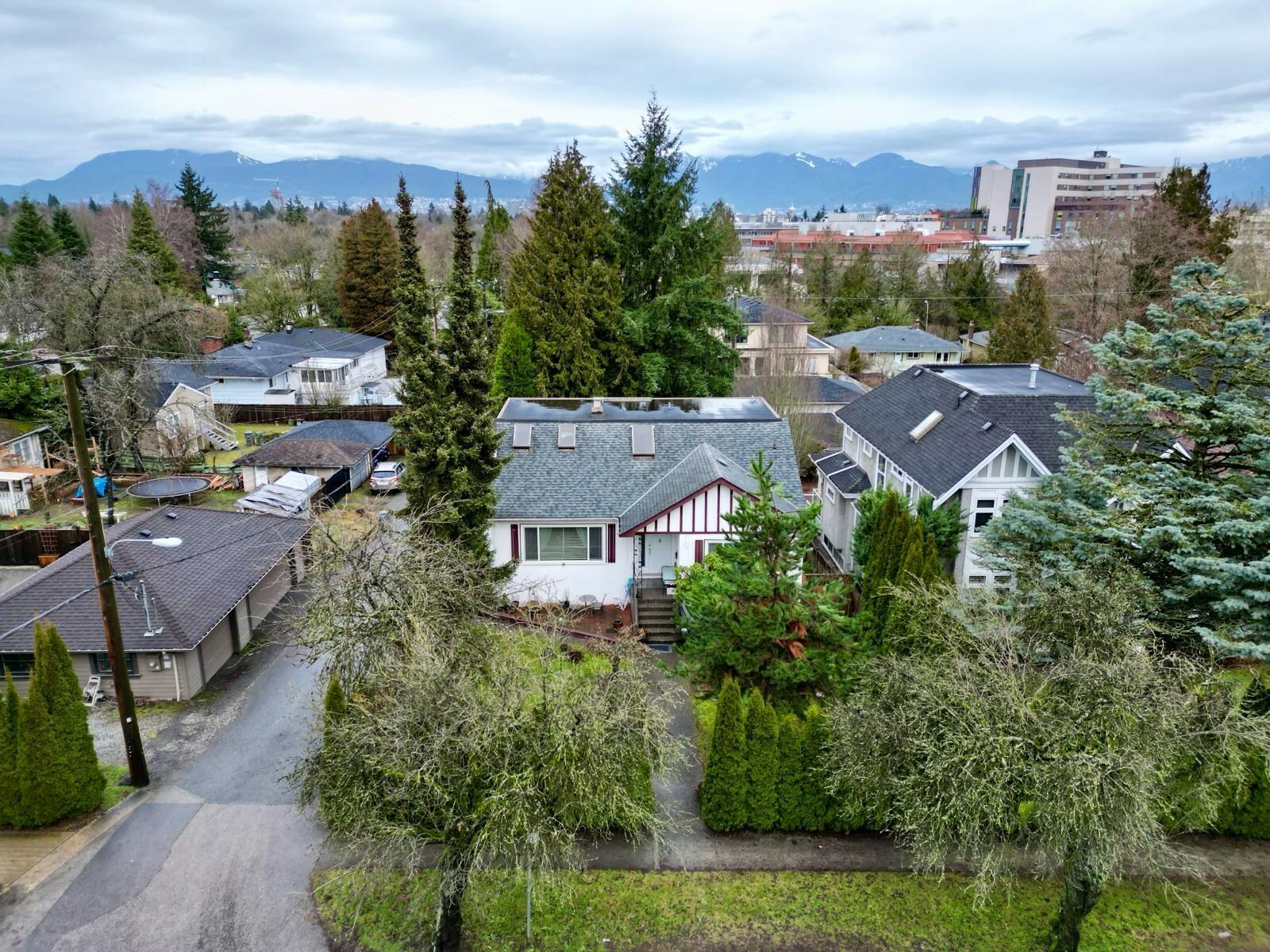 Property Photo: 985 W 33rd Avenue BC V5Z 2K6