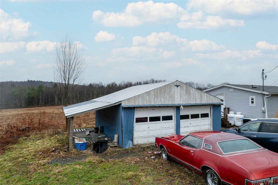 Property Photo:  370 Riley Road  NY 13865 