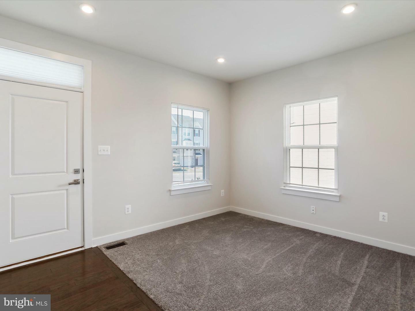 Property Photo: 125 Quebec Court WV 25419