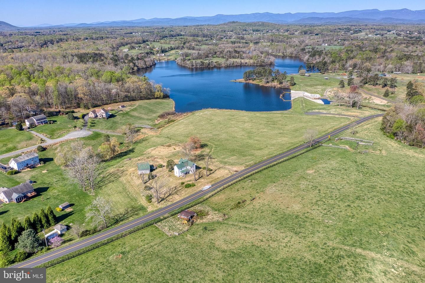 Property Photo: 10080 Mountain Run Lake VA 22701