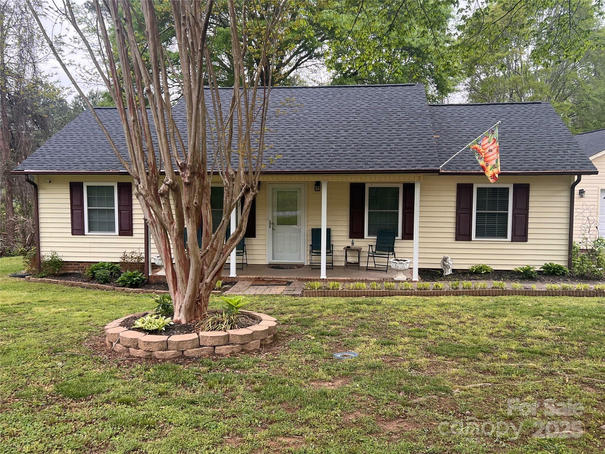 Property Photo: 109 Wilson Acres Drive NC 28086