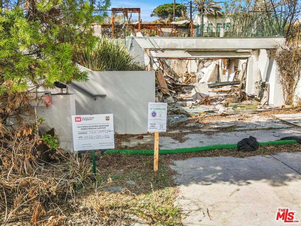 Property Photo: 14635 Whitfield Ave CA 90272
