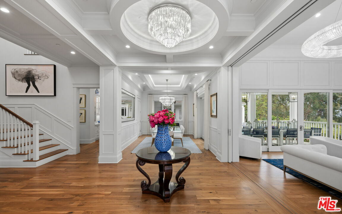 Property Photo: 1832 Old Orchard Rd CA 90049