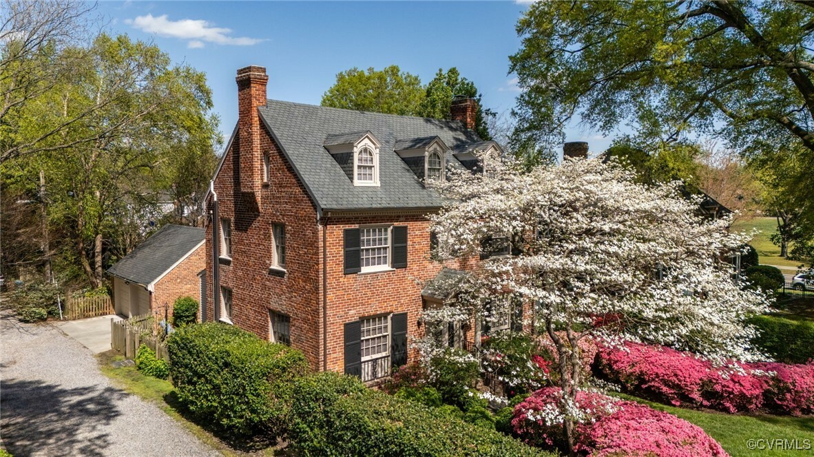Property Photo: 4502 Cary St Rd VA 22321