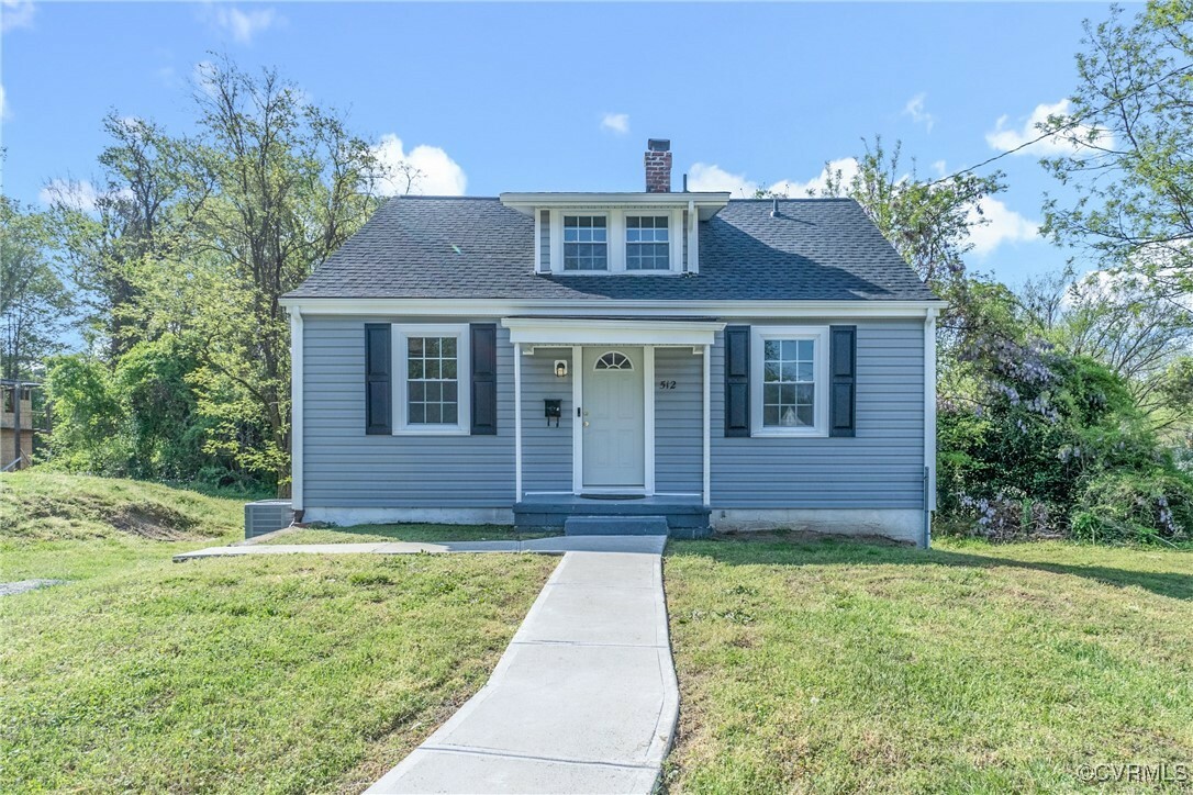 Property Photo: 512 St Andrew Street VA 23803
