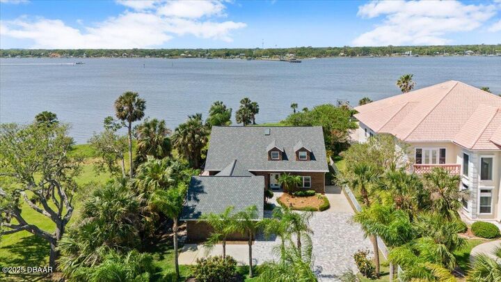 1517 N Halifax Avenue  Daytona Beach FL 32118 photo
