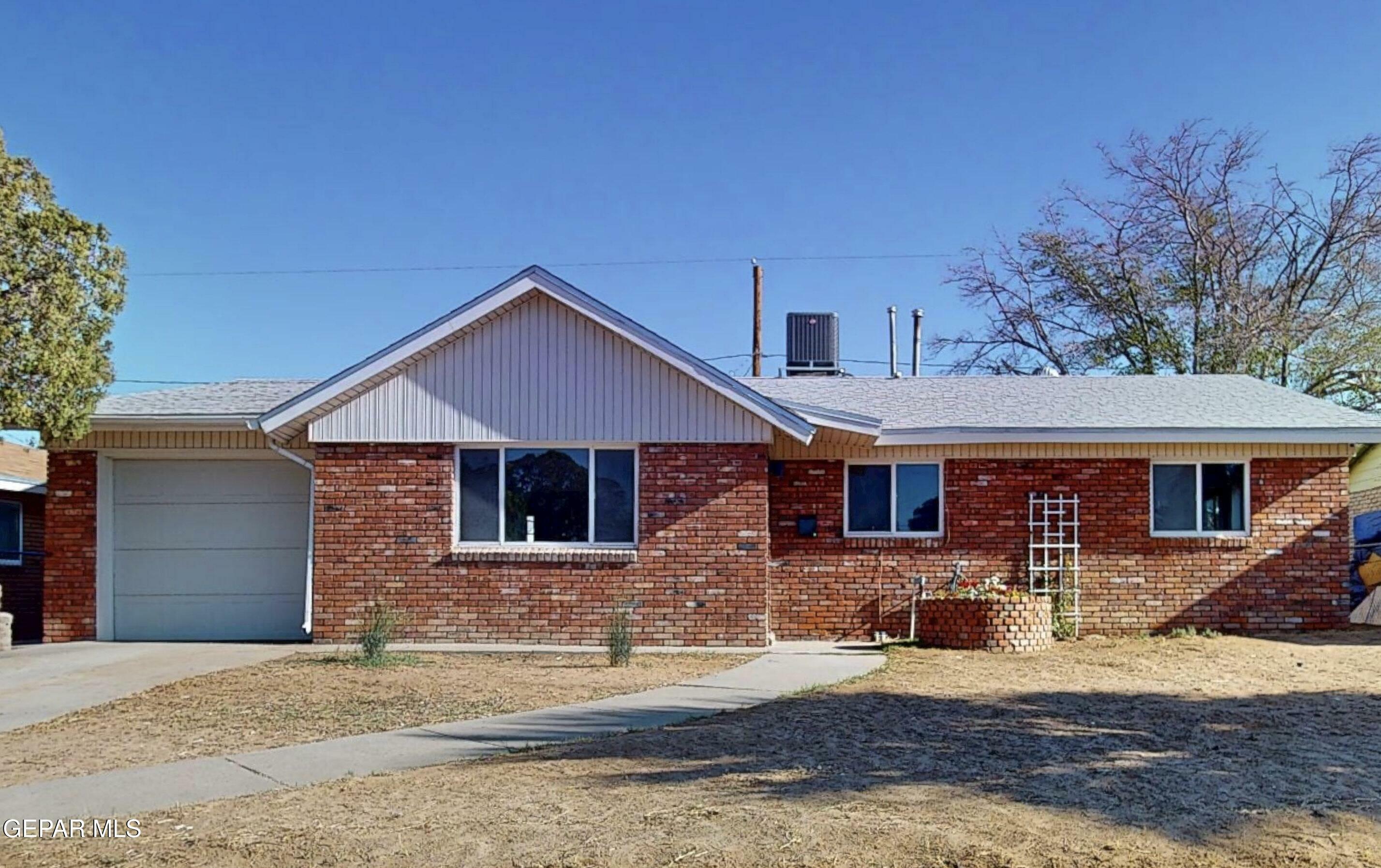 Property Photo: 5809 Threadgill Avenue TX 79924