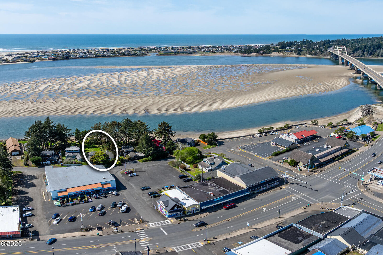 Property Photo: 110 SW Maple Street OR 97394