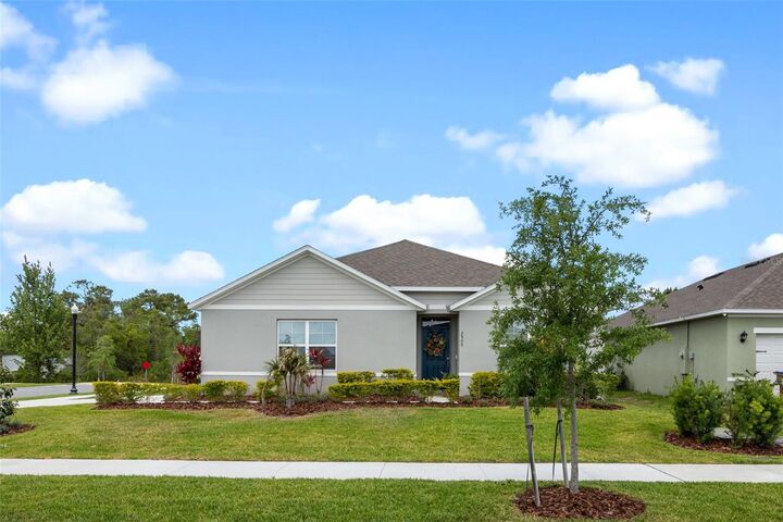 Property Photo: 2900 Sunridge Loop FL 34771
