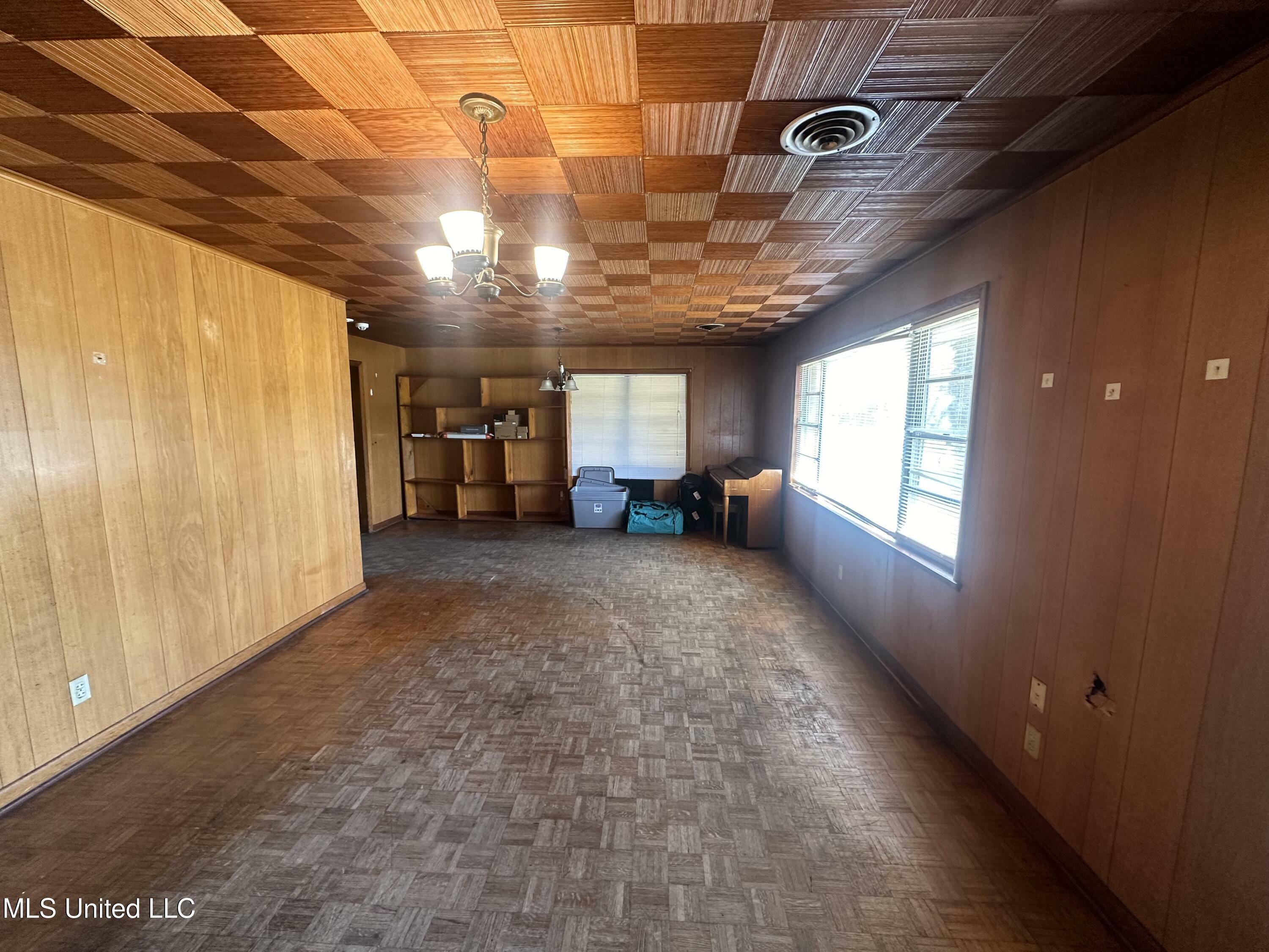 Property Photo: 2113 30th Avenue MS 39501