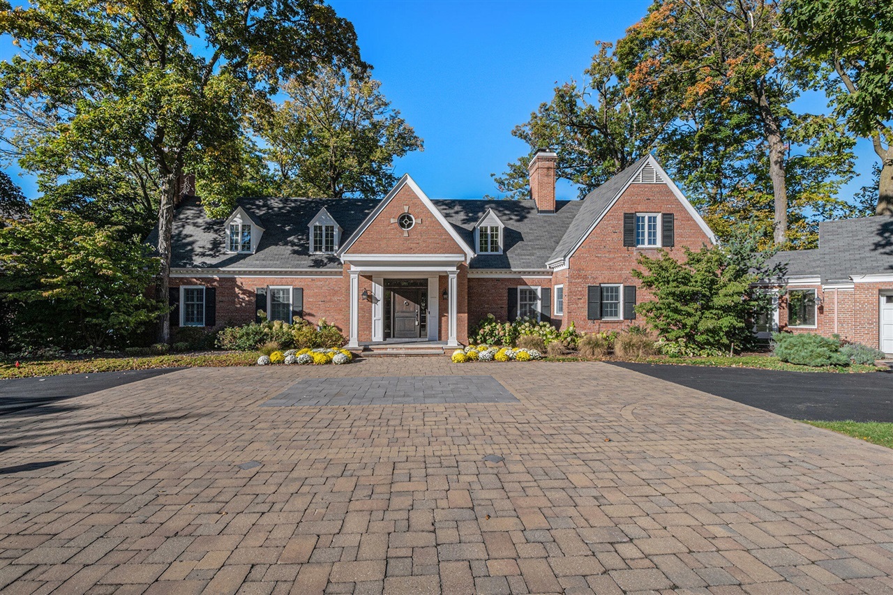 Property Photo: 2929 Bonnell Avenue MI 49506
