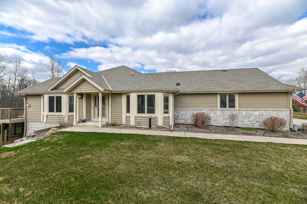 Property Photo: W243n2221 Deer Park Dr A WI 53072
