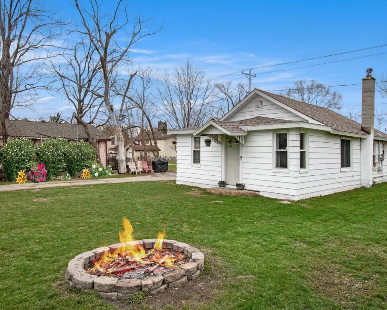 Property Photo:  209 Congress Street  MI 49098 