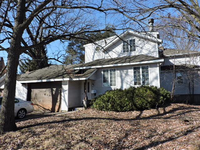 Property Photo: 1032 Parkwood Avenue IL 60068