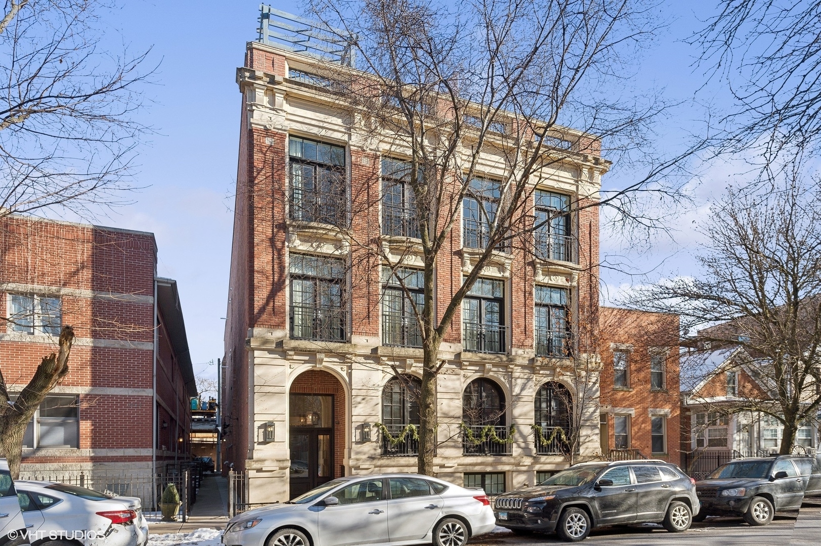 Property Photo: 1919 N Sheffield Avenue 3 IL 60614