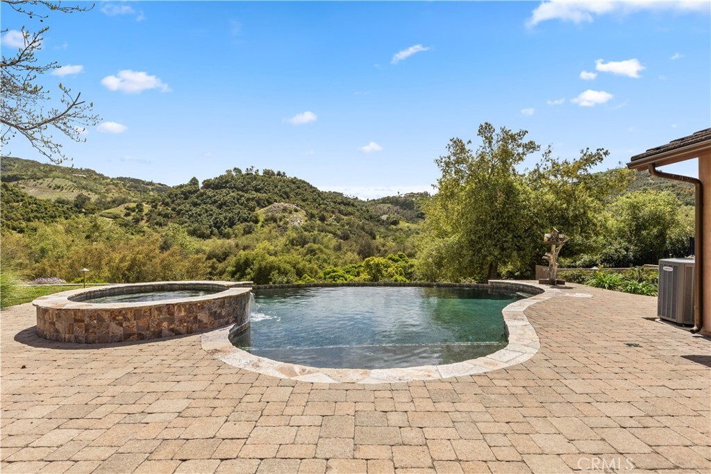Property Photo:  47100 Sandia Creek Drive  CA 92590 