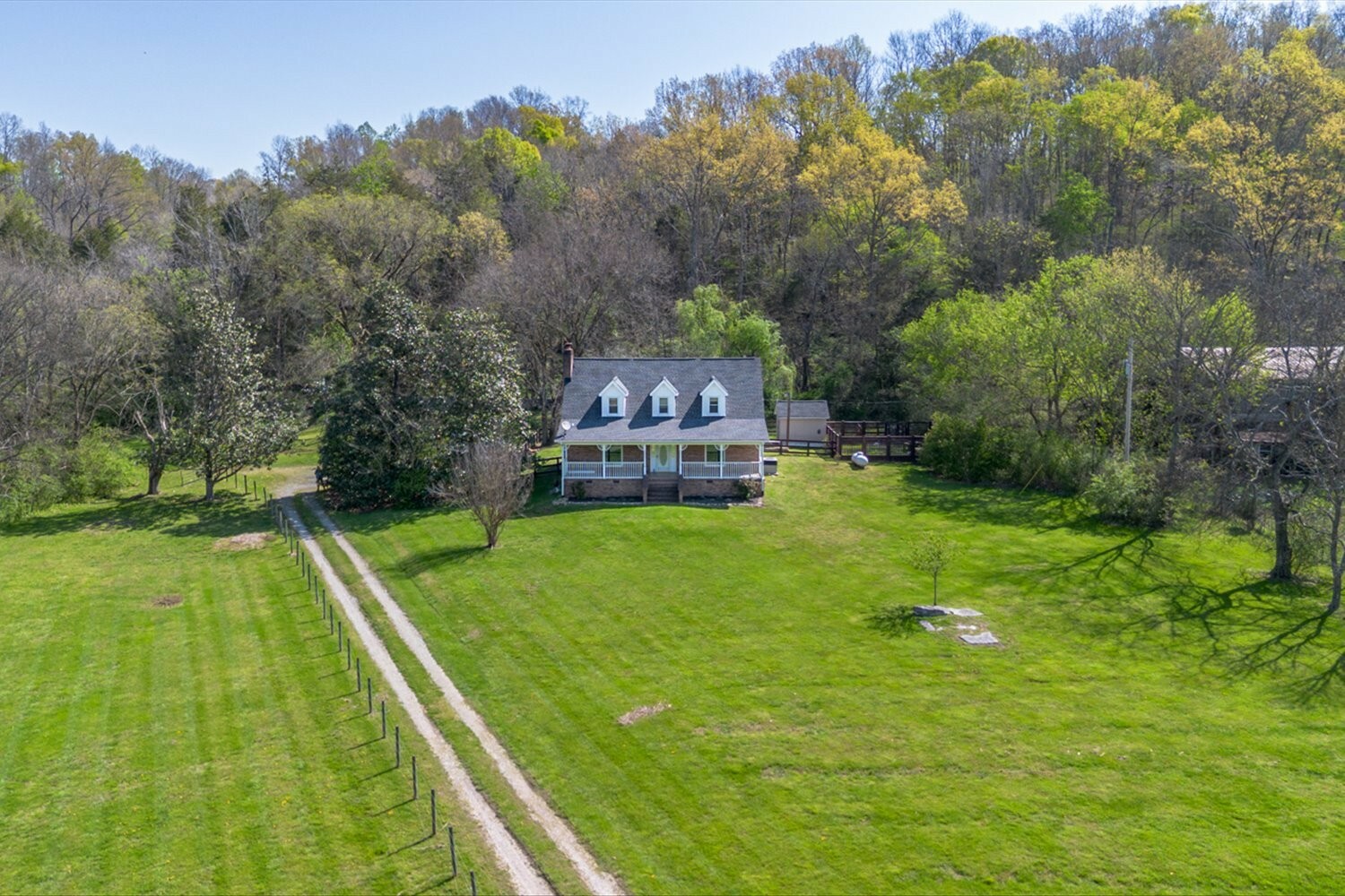 Property Photo: 3035 Culleoka Hwy TN 38451