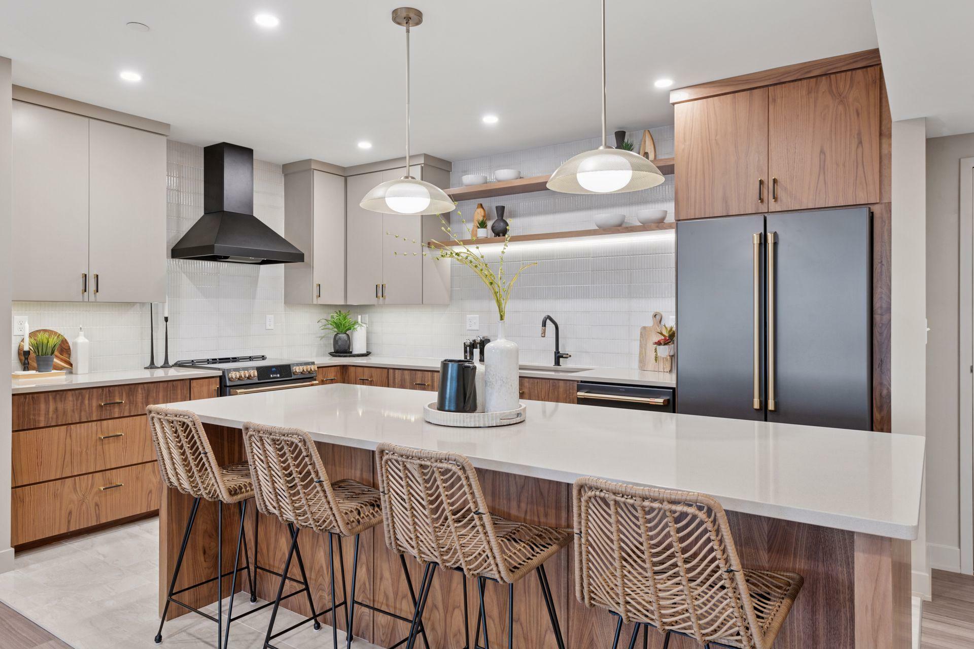 Property Photo: 110 Bank Street SE 504 MN 55414