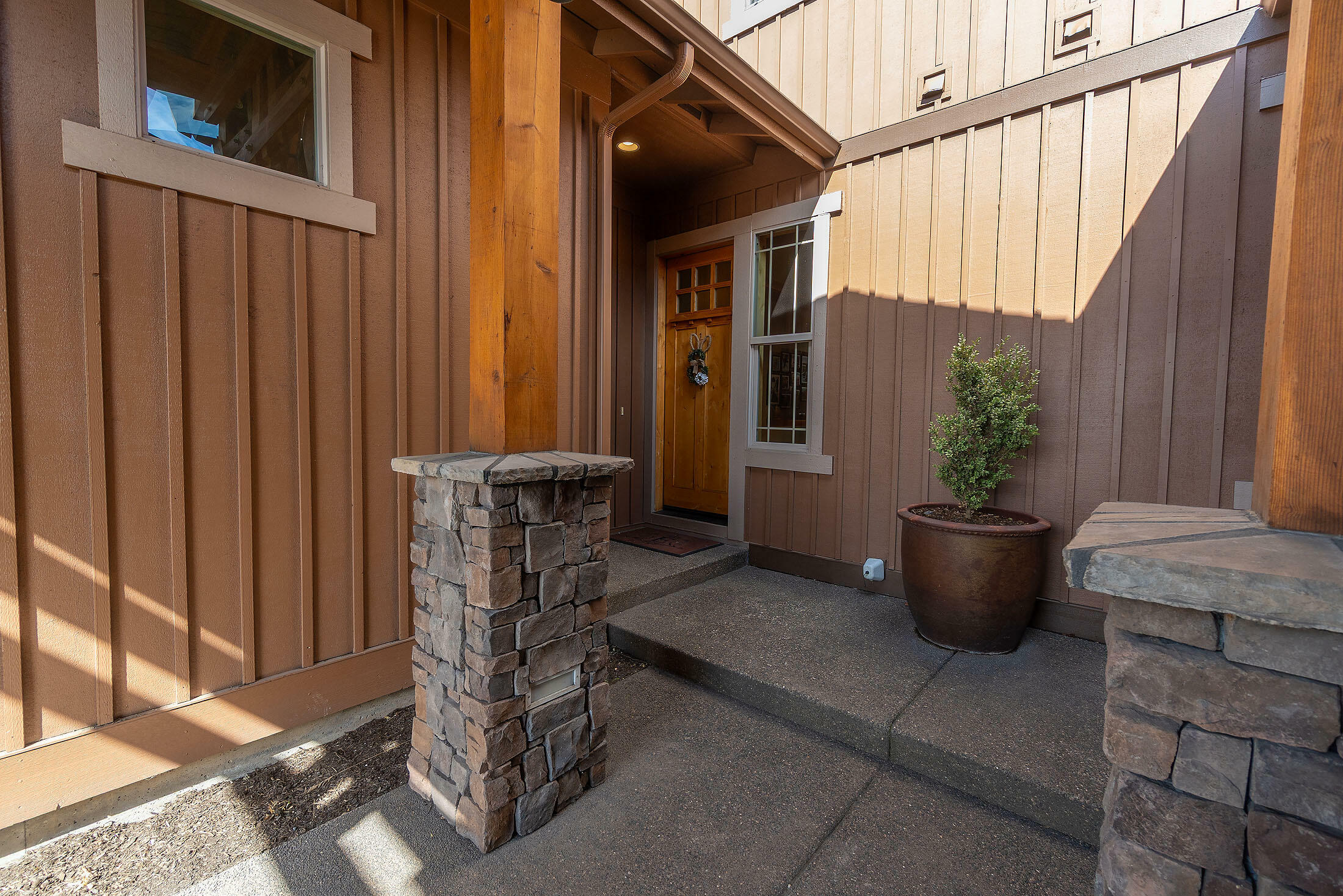 Property Photo: 961 SW Vantage Point Way OR 97702