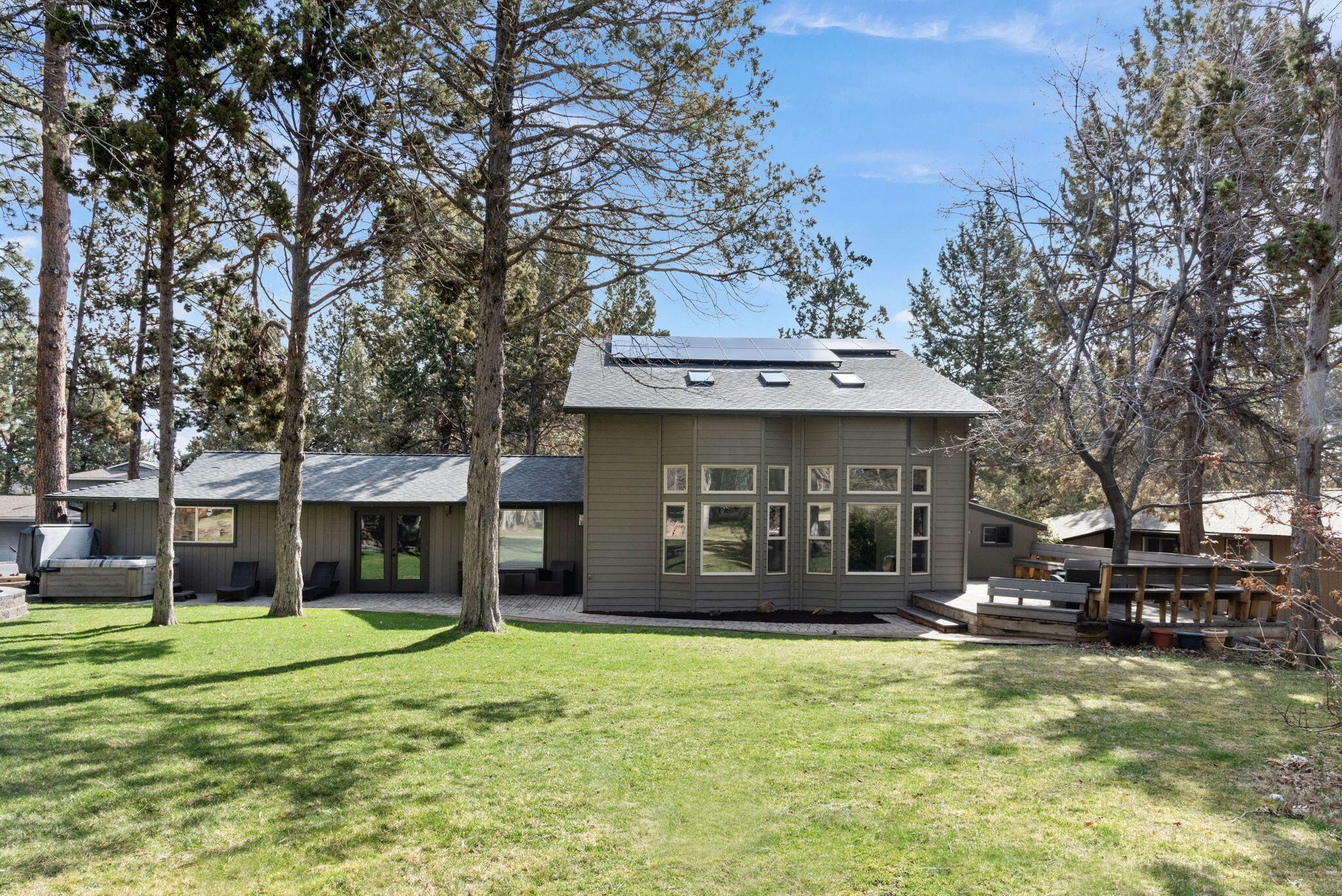 61225 Nisika Court  Bend OR 97702 photo