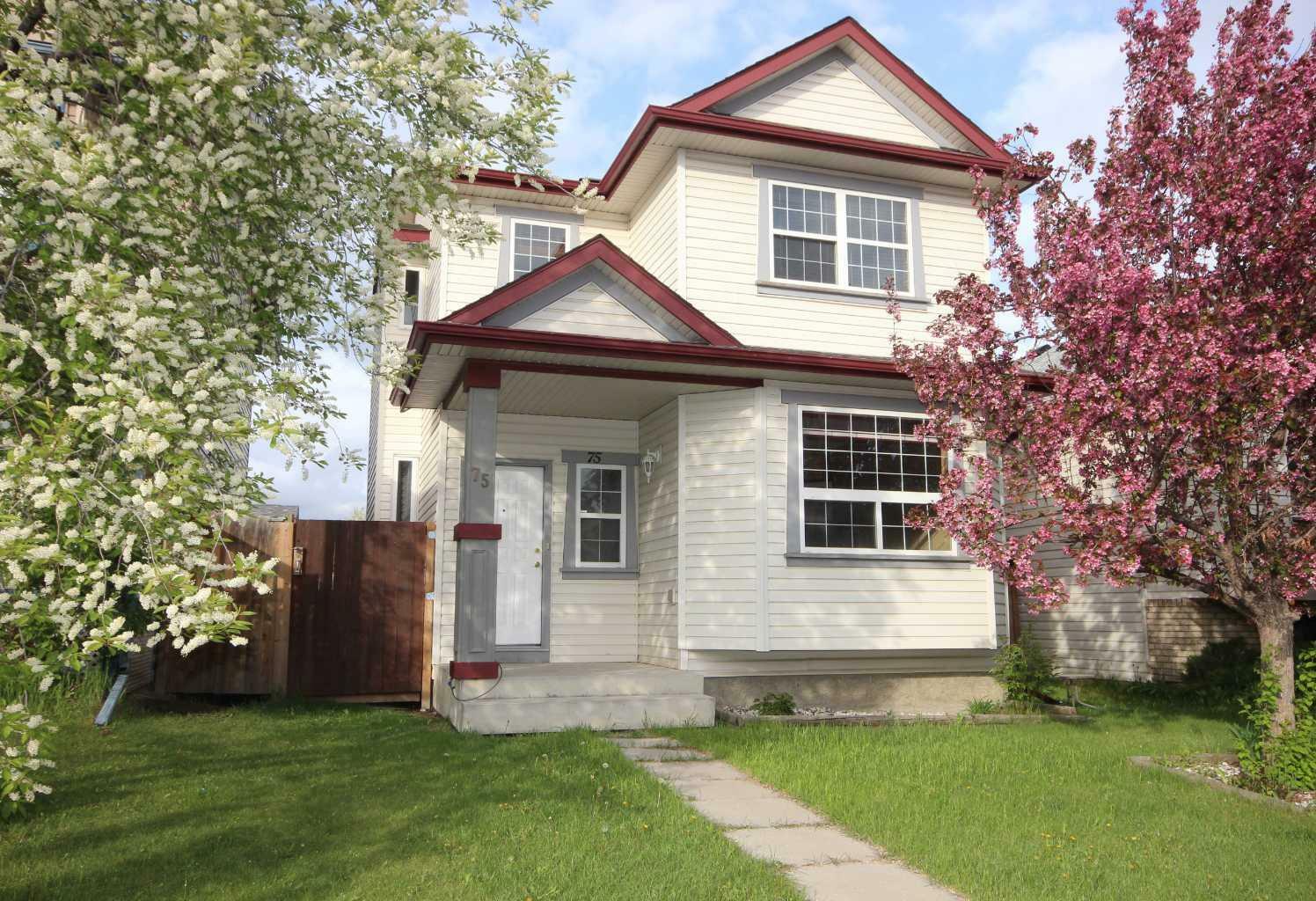 Property Photo: 75 Coventry View NE AB T3K 5H5