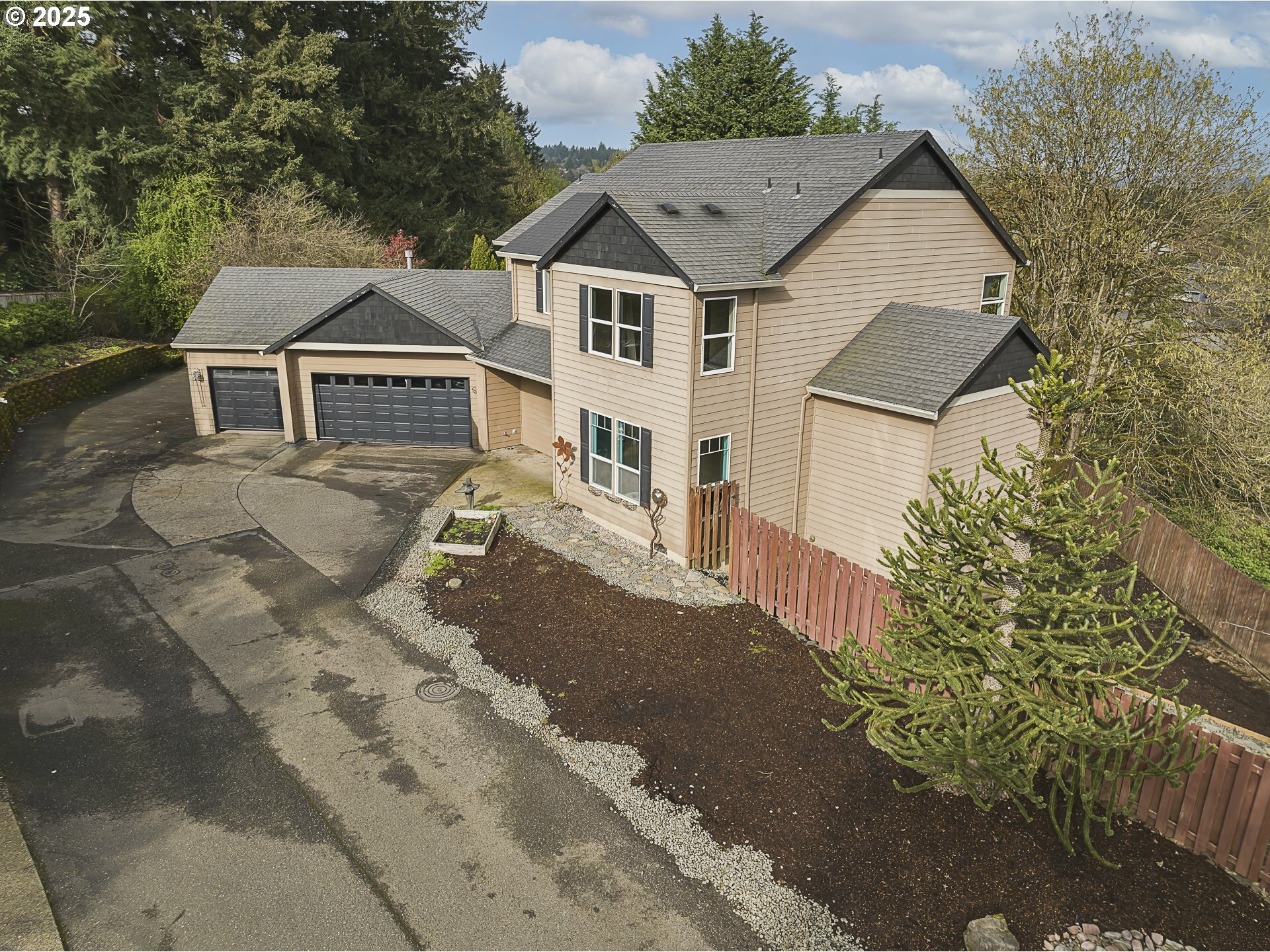 Property Photo: 10479 SW Amanda Ct OR 97224