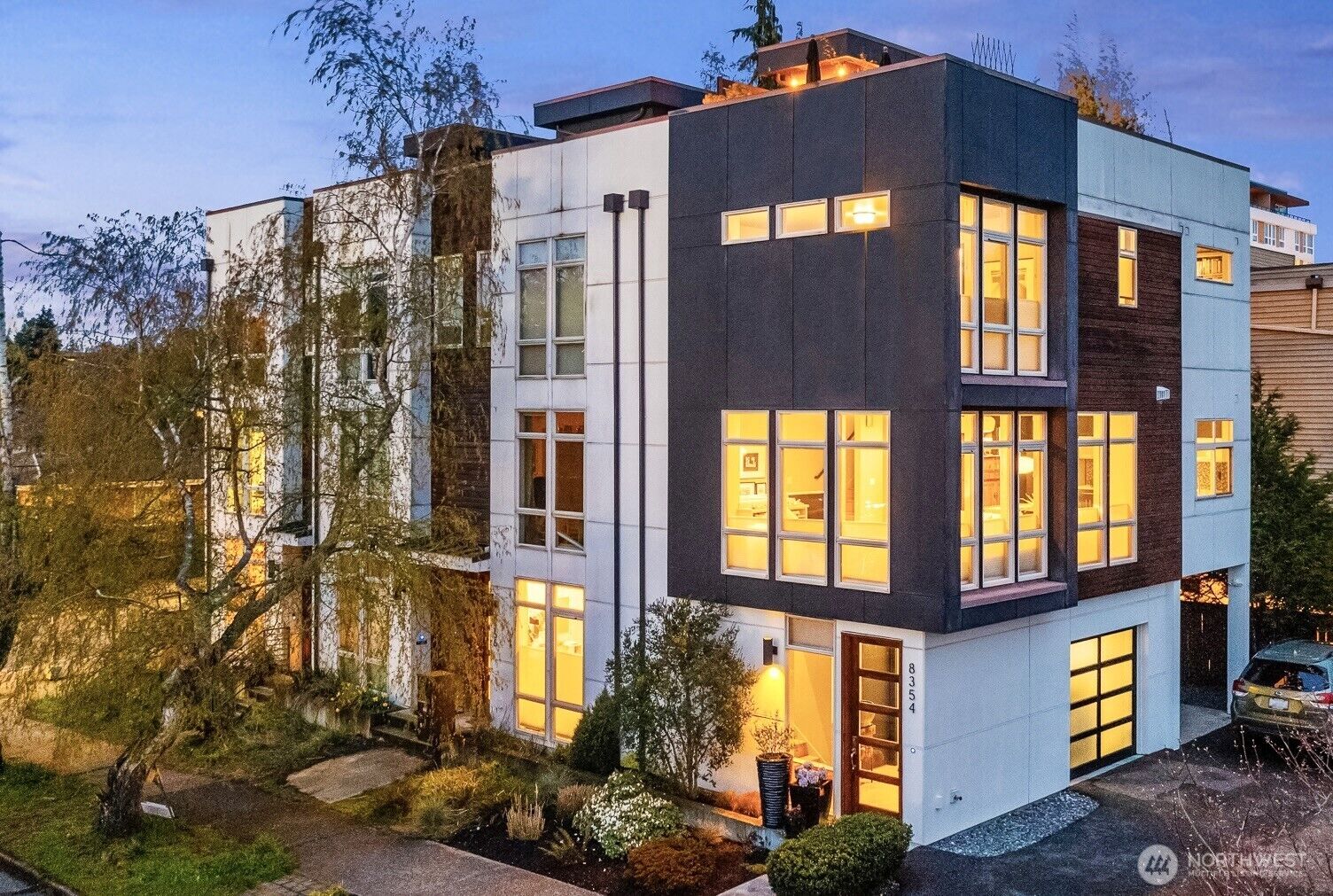 Property Photo: 8354 NW 17th Ave NW WA 98117