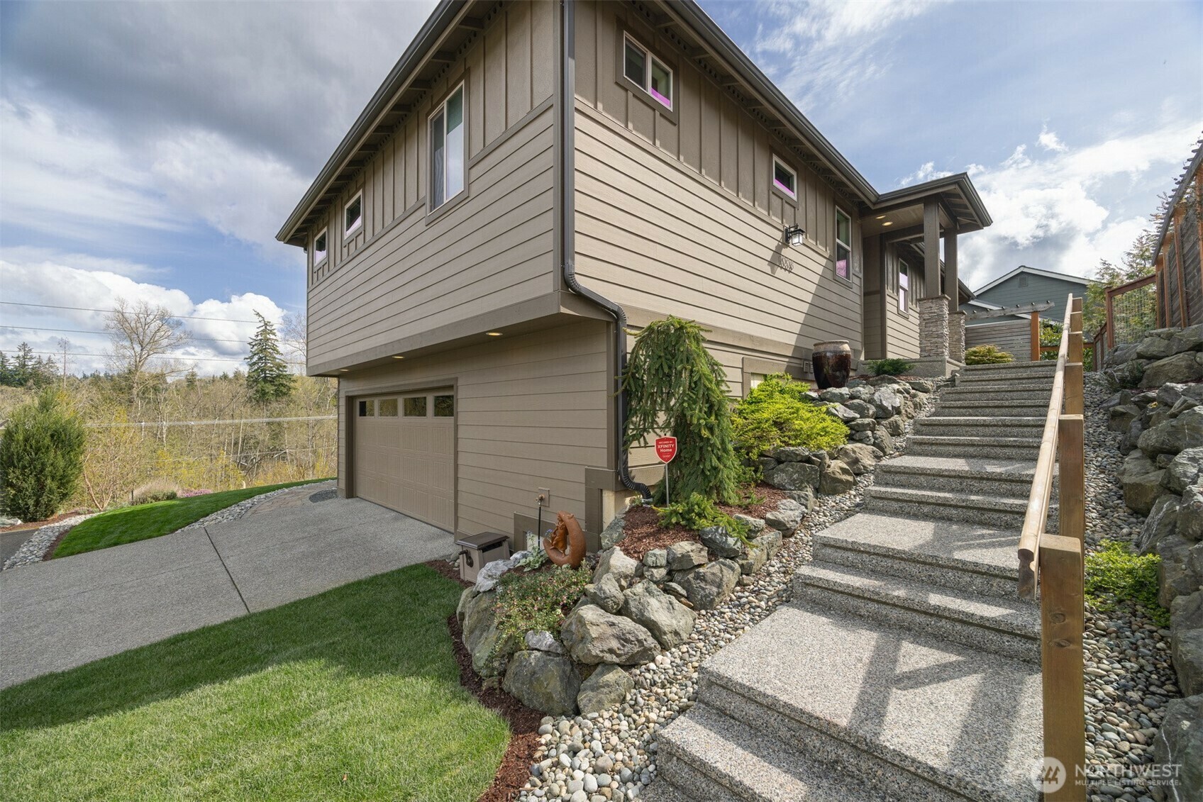 Property Photo: 1008 Newton Street WA 98229