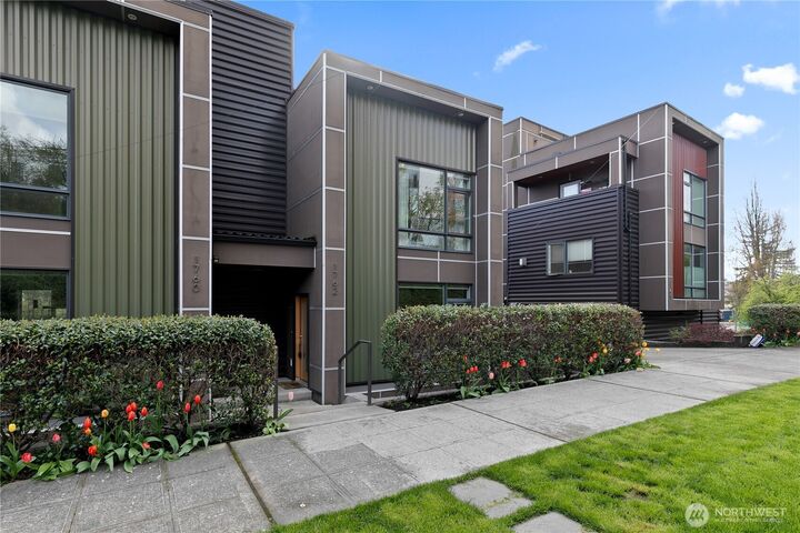 Property Photo:  1762  Valentine Place S  WA 98144 