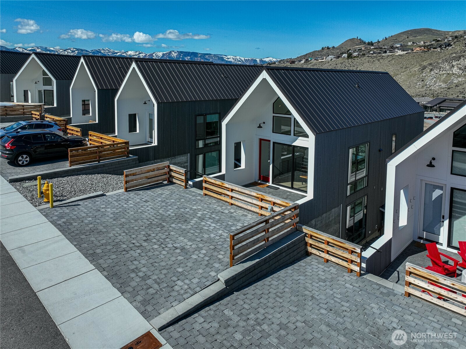 Property Photo: 1418 Cottage Lane WA 98816