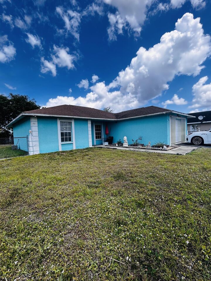 1007 W Aztec Avenue  Clewiston FL 33440 photo